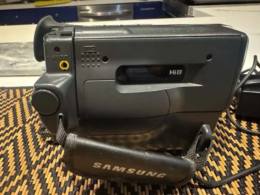 Samsung VP-L870 Hi8 Camcorder Video Camera Tested Vintage
